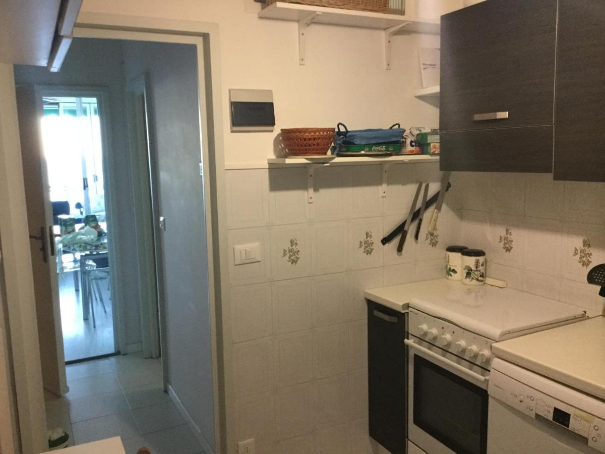 Marina Capo Pino Villa Sanremo Bagian luar foto