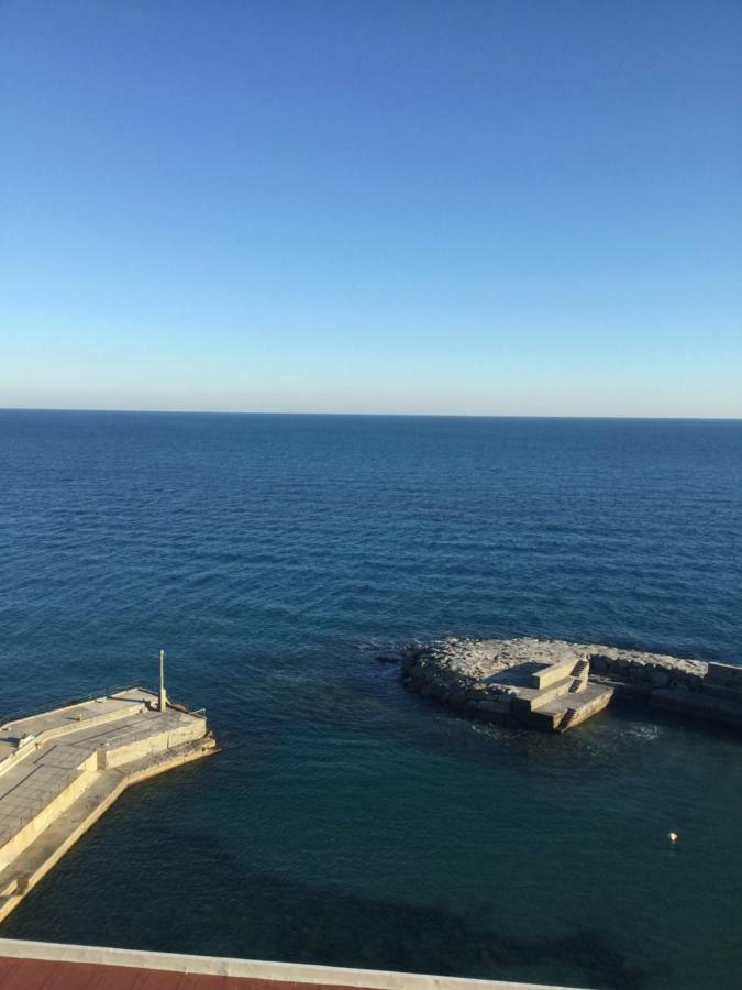 Marina Capo Pino Villa Sanremo Bagian luar foto